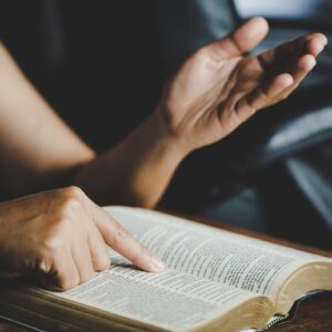 O Começo de Tudo: Uma Reflexão sobre o Livro de Gênesis